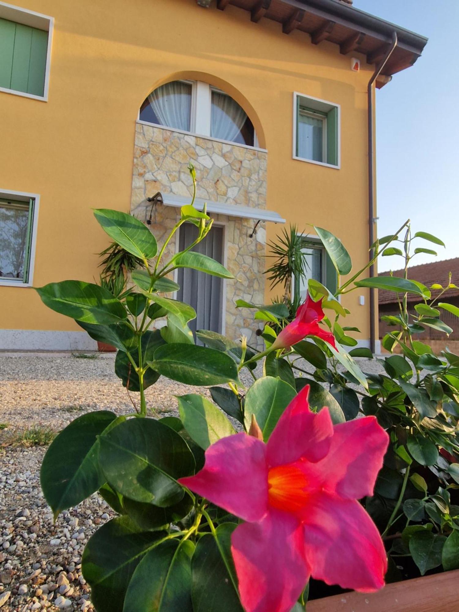 B&B Fiore Ganfardine ภายนอก รูปภาพ